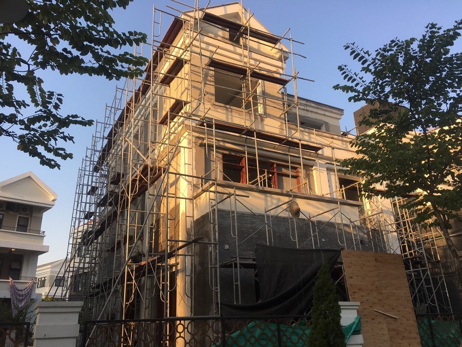 Công trình trong quá trình thi công