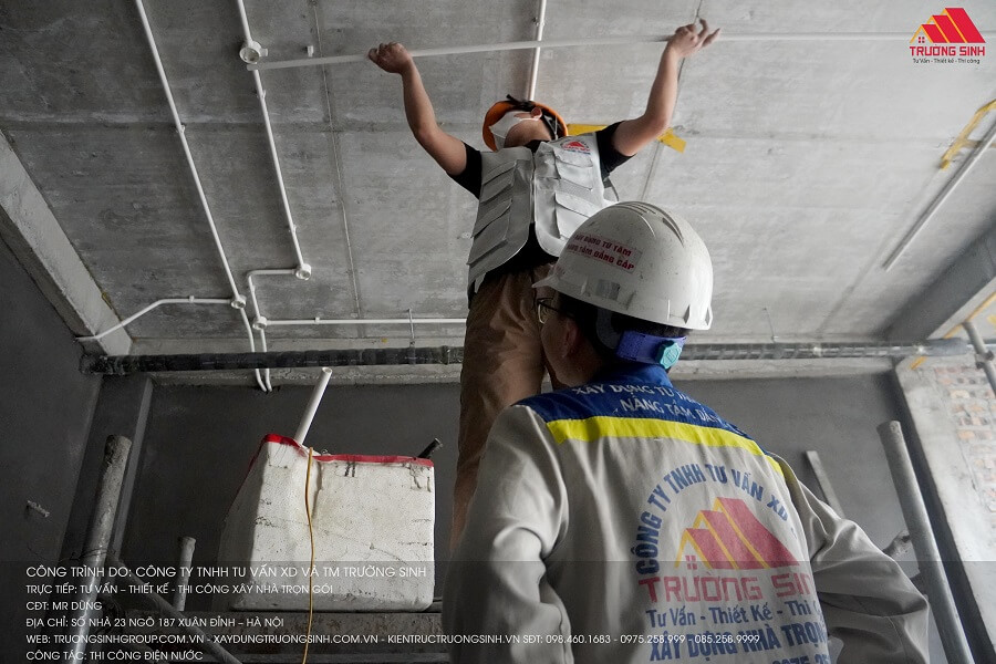 Các yếu tố ảnh hưởng đến báo giá thi công điện nước