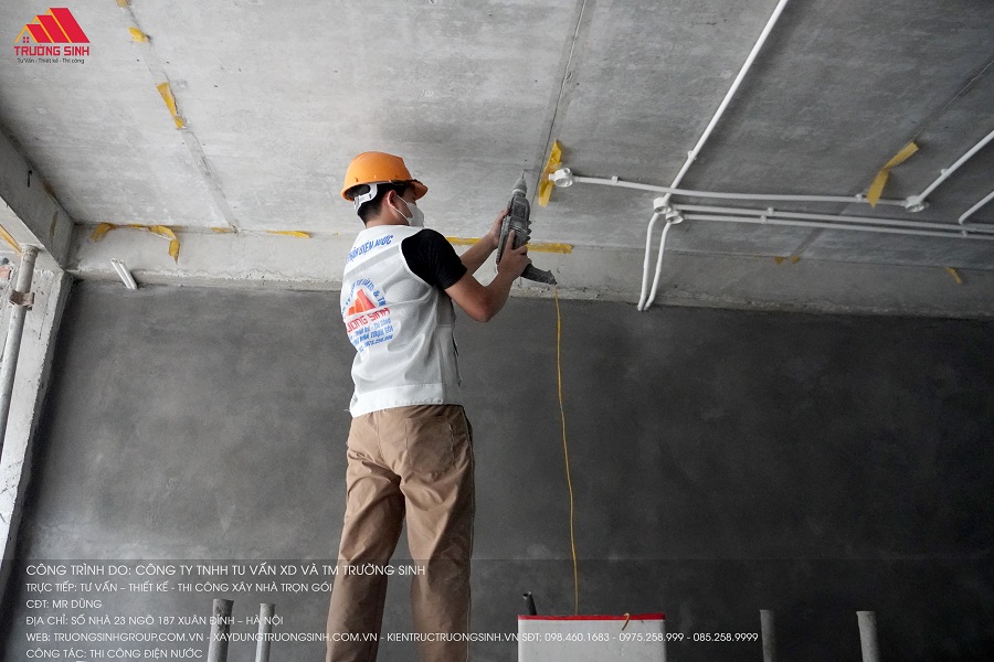 Thi công điện nước tại Trường Sinh