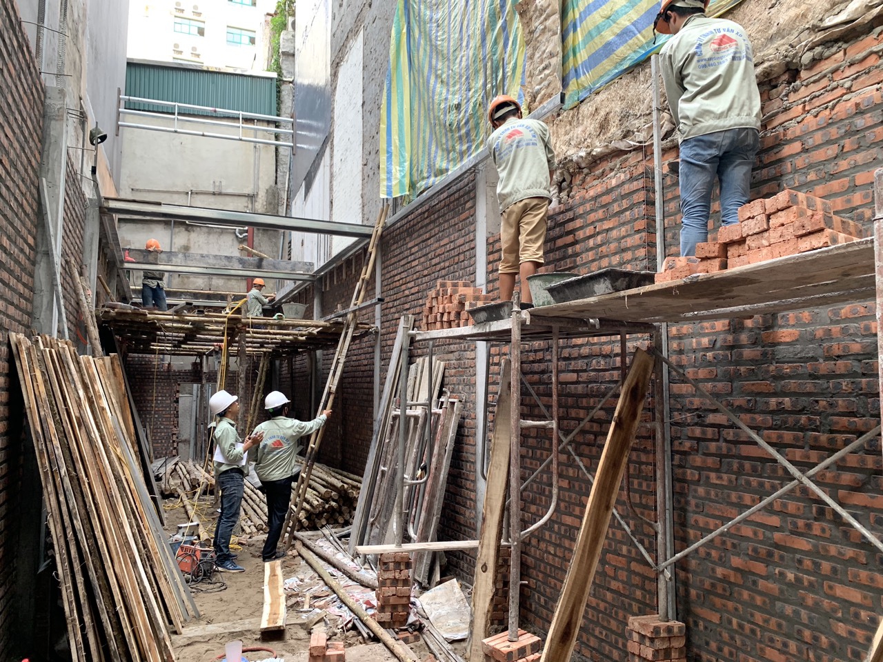 Phát triển mô hình tổ nhóm thợ xây dựng các công trình xây dựng nhà ở vừa  giúp nhau học nghề vừa tạo việc làm ổn định