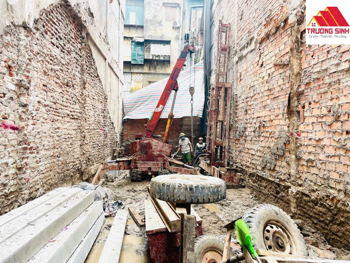 Đào móng  ép cọc bê tông