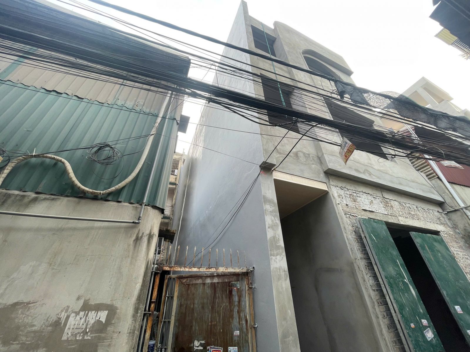 Xây trát bên ngoài mặt tiền