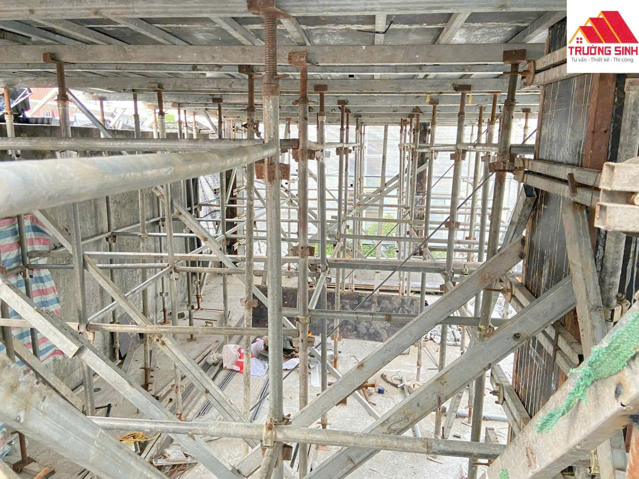 lắp  đặt  coppha dàn  giáo