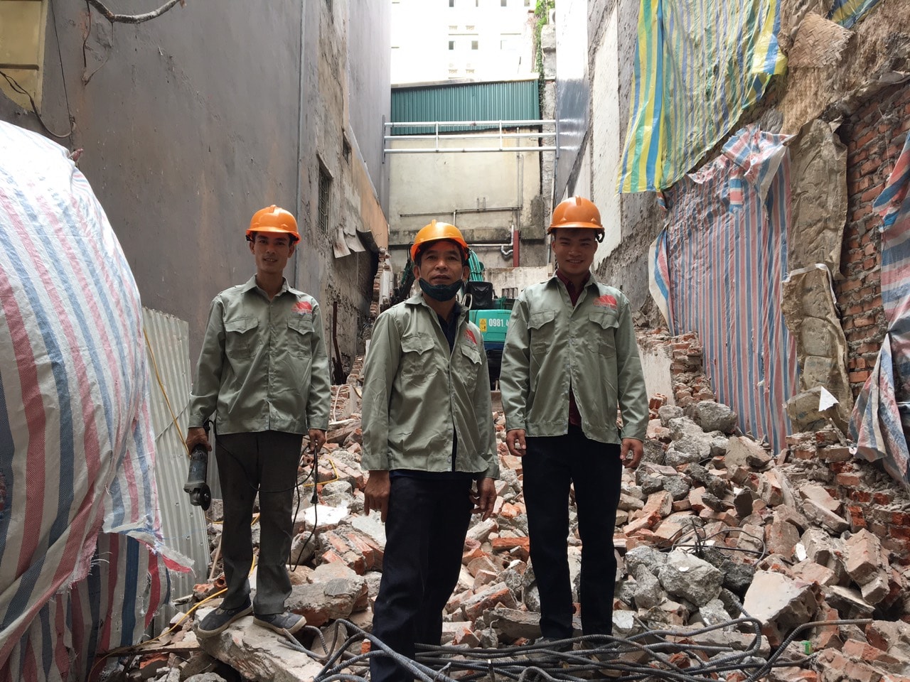 Báo giá phá dỡ nhà cũ tại Hà Nội [Update T4/2020 XD Trường Sinh] 