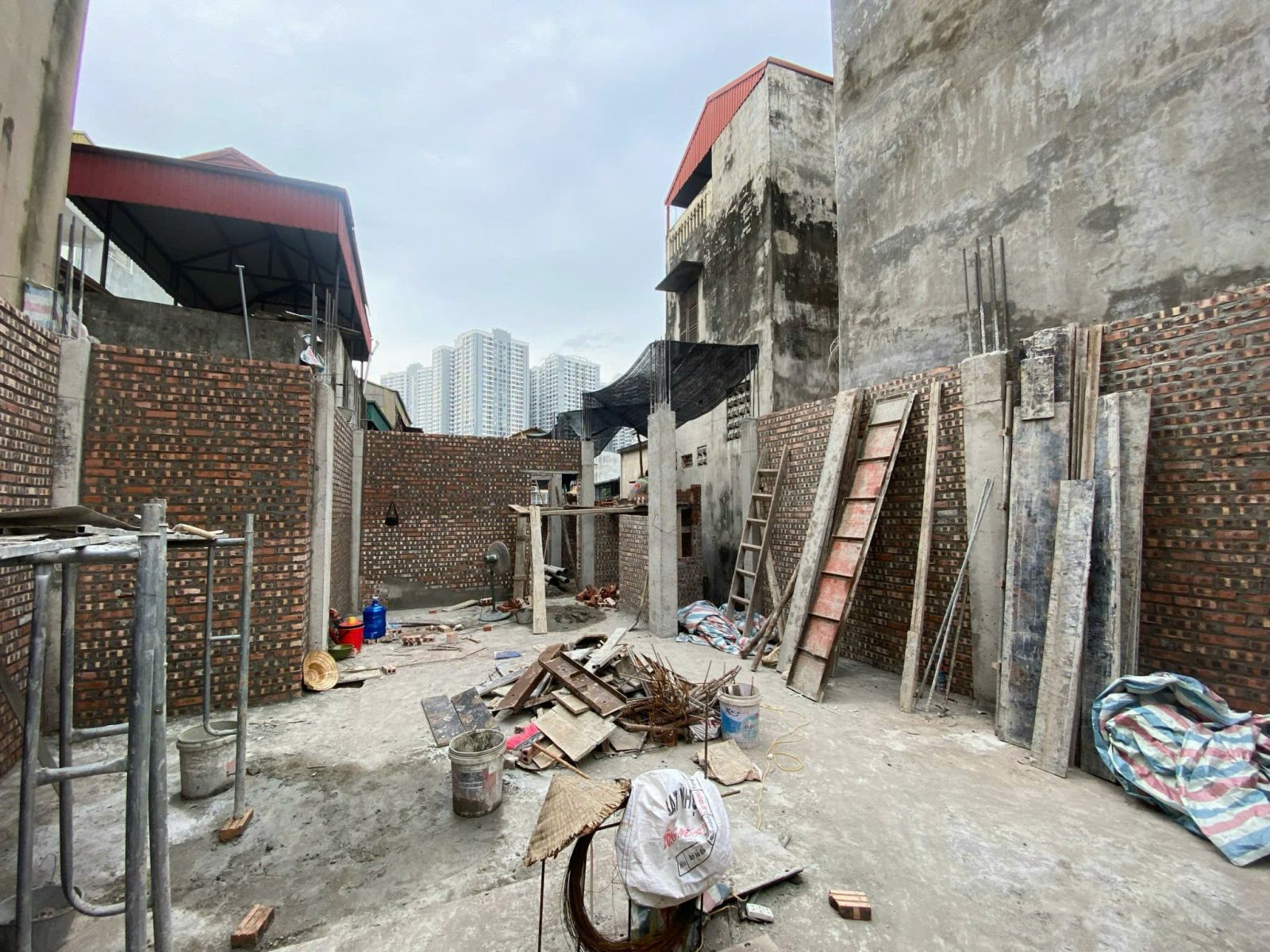 Hoàn thiện kết cấu thô