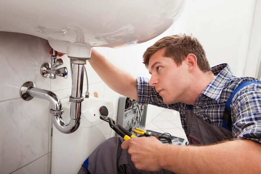 Nguyên nhân và cách khắc phục sự cố điện nước